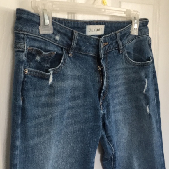 4 for $20 DL1961 STRAIGHT LEG DISTRESSED JEANS - Picture 2 of 5